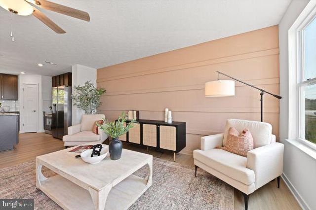 1 MONROE AVE, Ranson, WV 25438