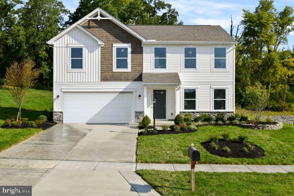 1 MONROE AVE, Ranson, WV 25438