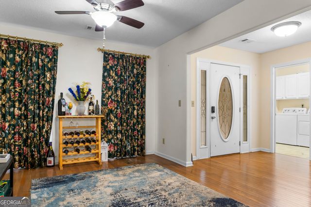 124 Foxdale Drive, Lagrange, GA 30240