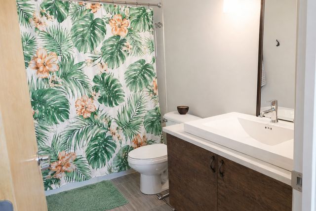 700 W Van Buren Street 1407, Chicago, IL 60607