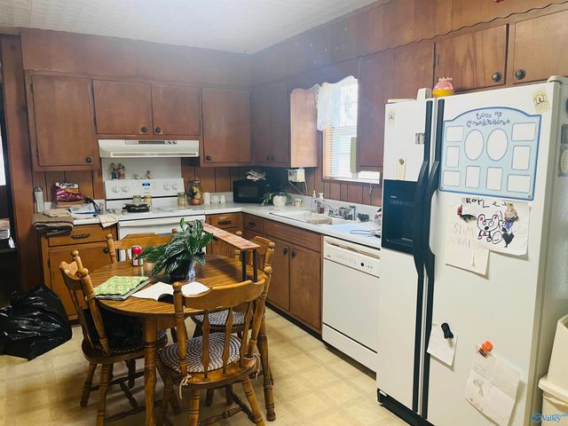 2140 Lookout Street, Sand Rock, AL 35983