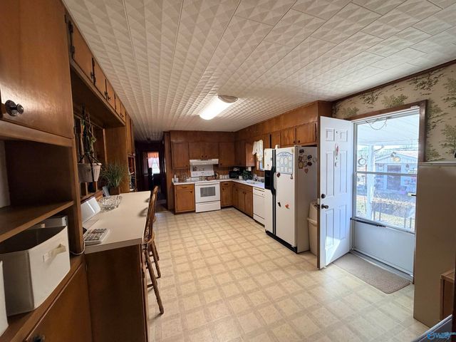 2140 Lookout Street, Sand Rock, AL 35983