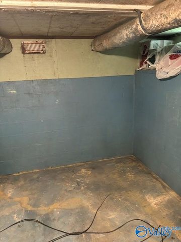 2140 Lookout Street, Sand Rock, AL 35983