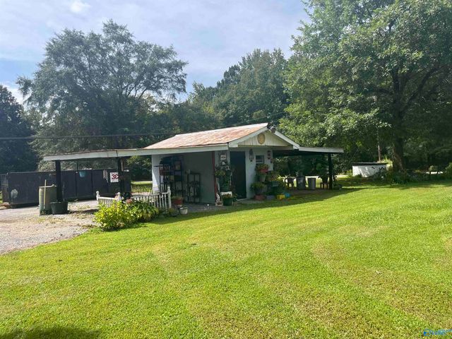 2140 Lookout Street, Sand Rock, AL 35983