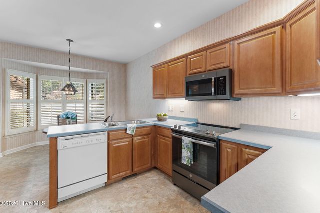 660 Redwood Drive, Southern Pines, NC 28387