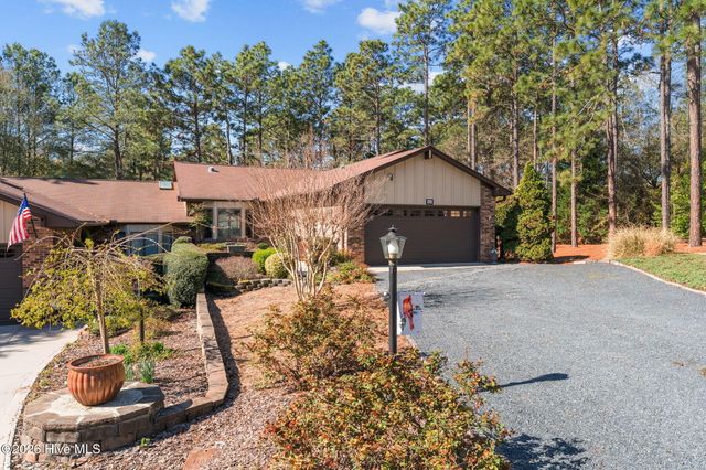 660 Redwood Drive, Southern Pines, NC 28387