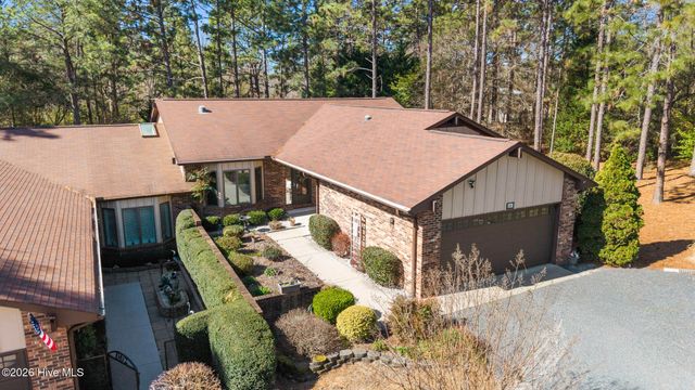 660 Redwood Drive, Southern Pines, NC 28387