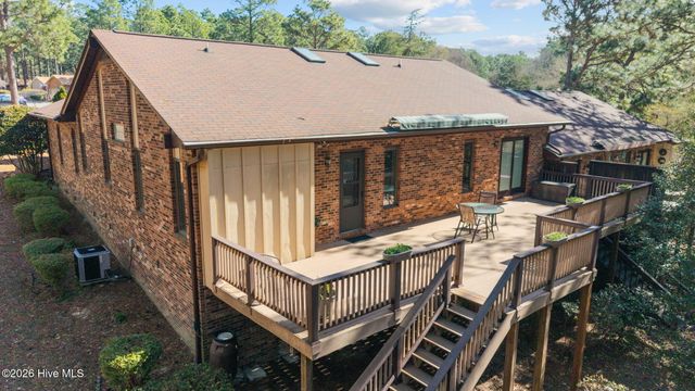 660 Redwood Drive, Southern Pines, NC 28387