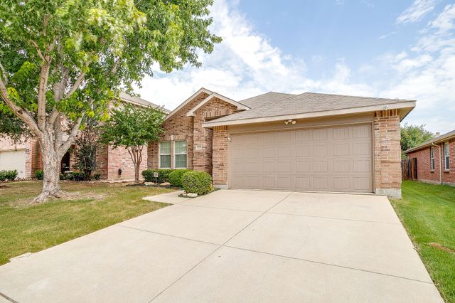 3221 Sadie Trail, Fort Worth, TX 76137