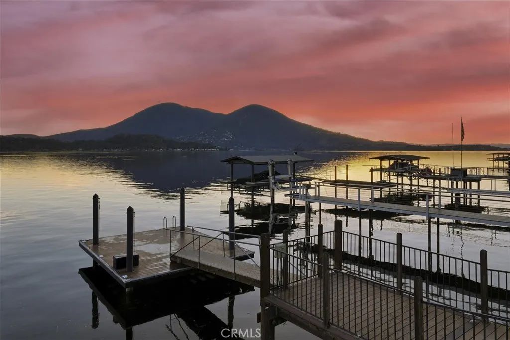 10727 E Highway 20, Clearlake Oaks, CA 95423