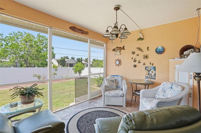 18319 ARAPAHOE CIRCLE, Port Charlotte, FL 33948