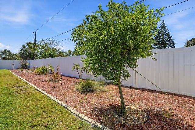 18319 ARAPAHOE CIRCLE, Port Charlotte, FL 33948