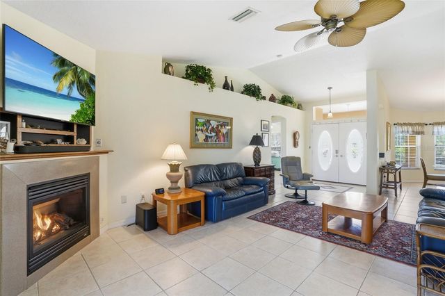 18319 ARAPAHOE CIRCLE, Port Charlotte, FL 33948