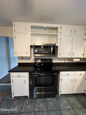 36 Glenville Street 1st Floor, Rotterdam, NY 12306