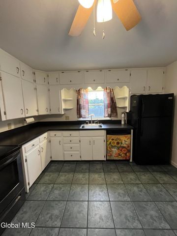 36 Glenville Street 1st Floor, Rotterdam, NY 12306