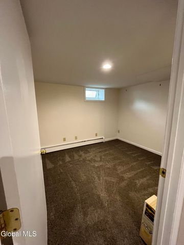 36 Glenville Street 1st Floor, Rotterdam, NY 12306