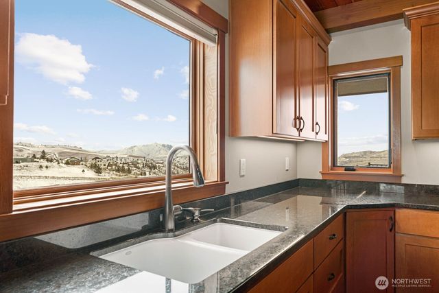 383 Foggy Canyon Road, Manson, WA 98831