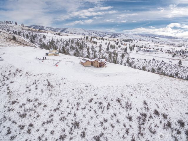 383 Foggy Canyon Road, Manson, WA 98831