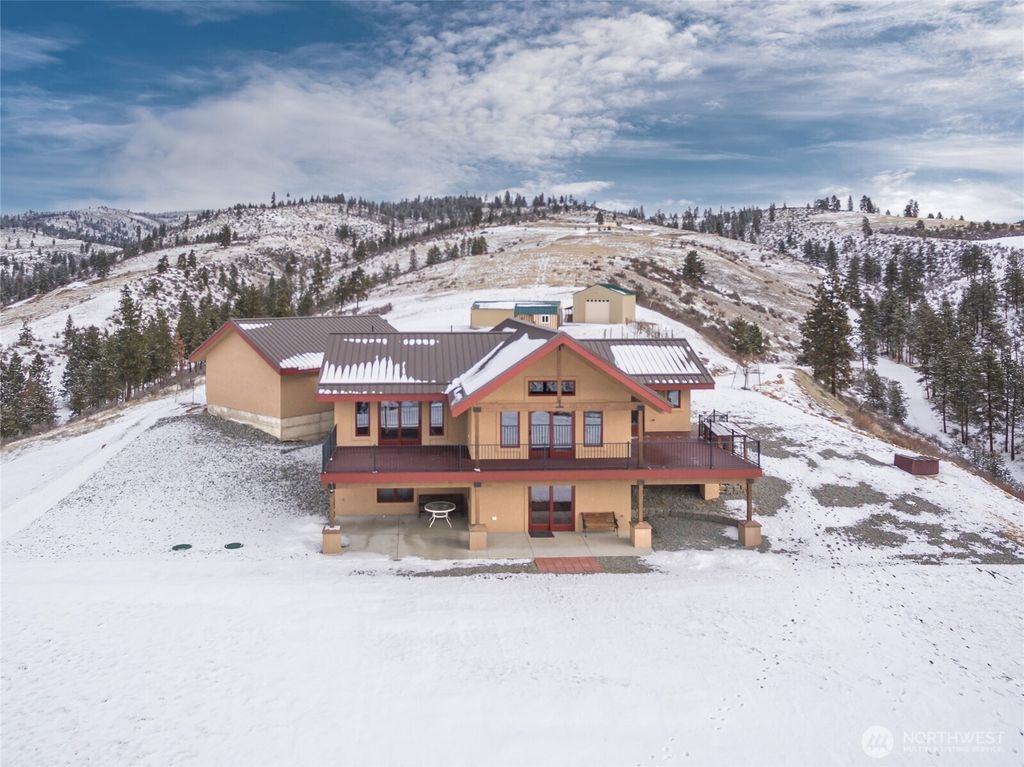 383 Foggy Canyon Road, Manson, WA 98831