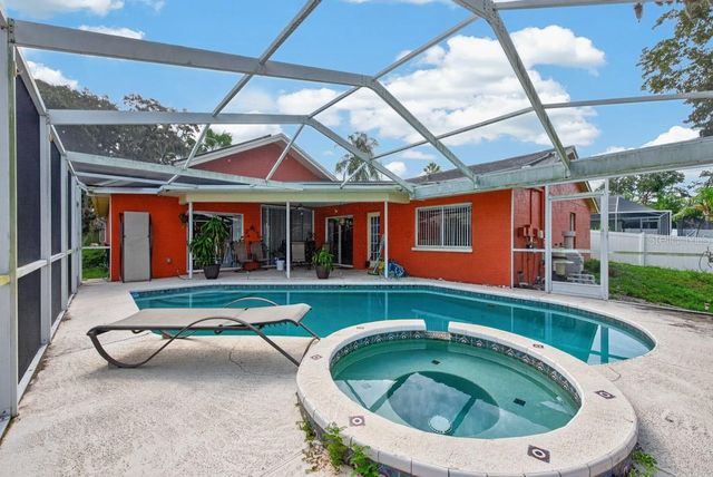 4609 OAK RIVER CIRCLE, Valrico, FL 33596