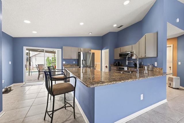 4609 OAK RIVER CIRCLE, Valrico, FL 33596
