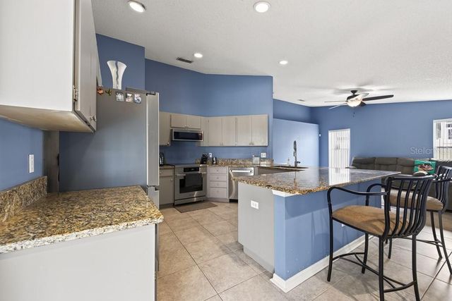 4609 OAK RIVER CIRCLE, Valrico, FL 33596