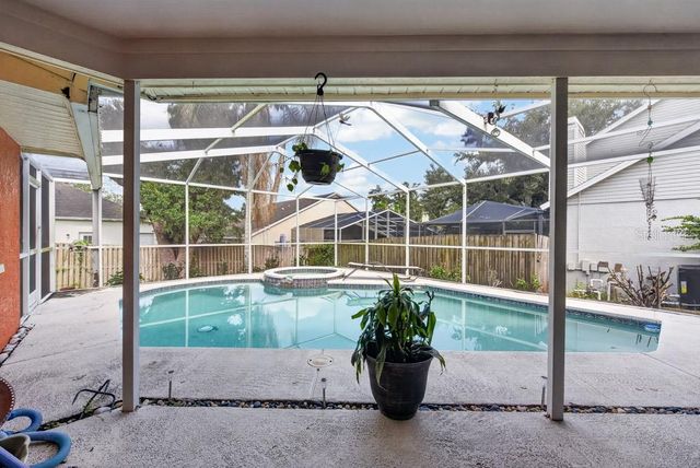 4609 OAK RIVER CIRCLE, Valrico, FL 33596