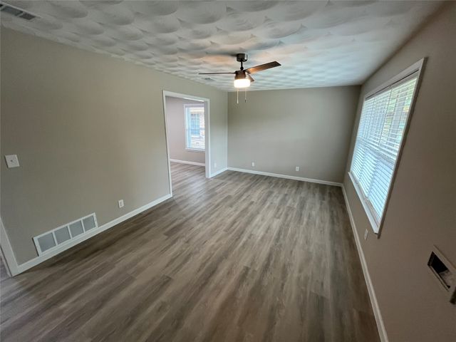 3225 S Tyler Street, Dallas, TX 75224