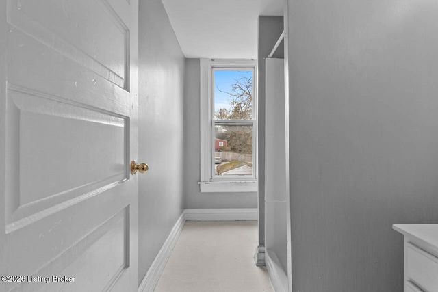 2124 Grinstead Dr, Louisville, KY 40204