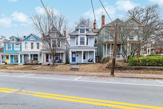 2124 Grinstead Dr, Louisville, KY 40204