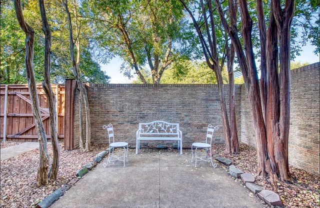 4926 Thunder Road, Dallas, TX 75244