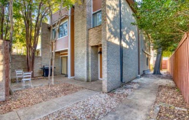 4926 Thunder Road, Dallas, TX 75244