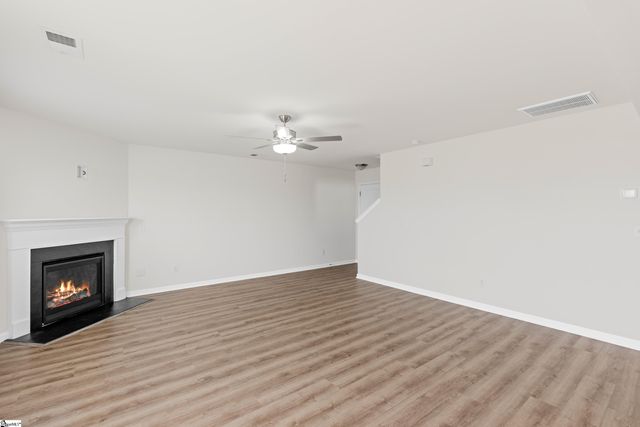 5004 Sunnycreek Drive, Boiling Springs, SC 29316