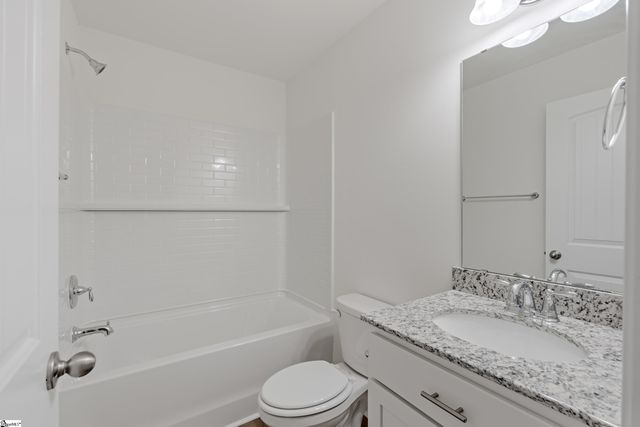 5004 Sunnycreek Drive, Boiling Springs, SC 29316