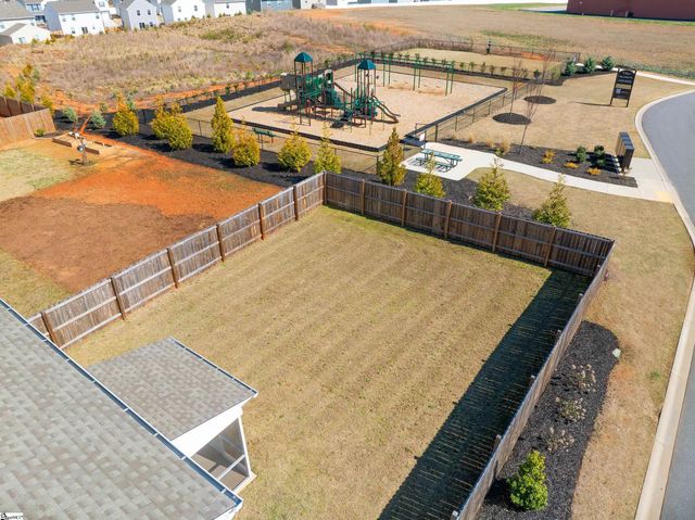 5004 Sunnycreek Drive, Boiling Springs, SC 29316