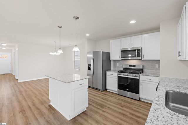 5004 Sunnycreek Drive, Boiling Springs, SC 29316