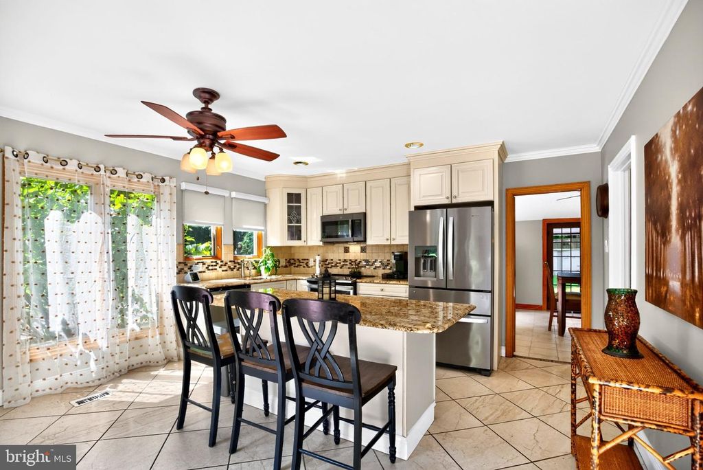 1016 CLEMENS CT, BENSALEM, PA 19020 — photo 2