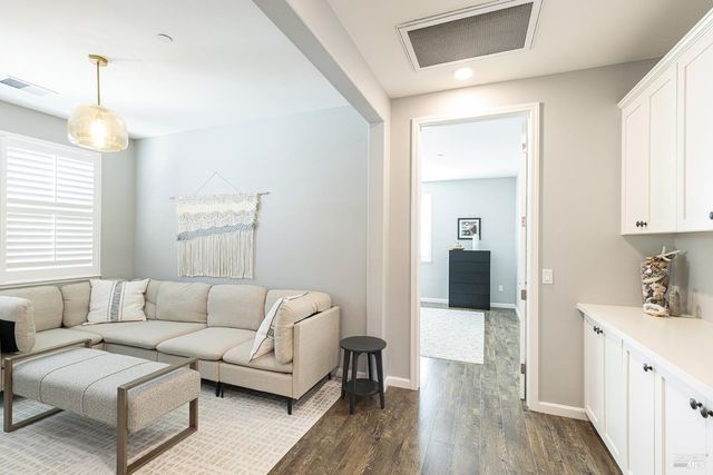 1617 Wildflower Way, Rohnert Park, CA 94928