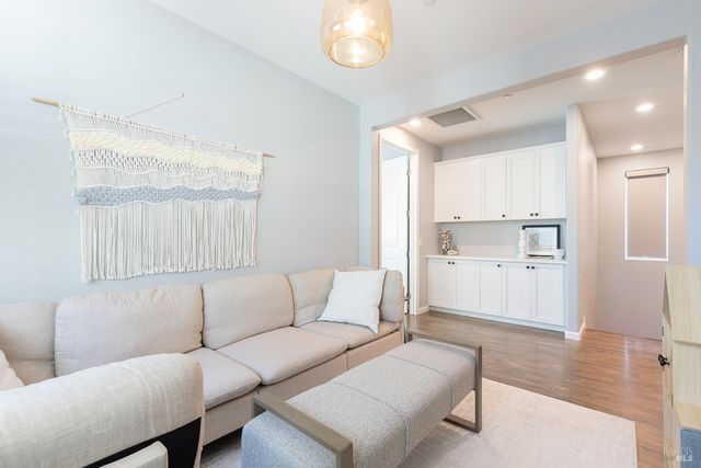 1617 Wildflower Way, Rohnert Park, CA 94928