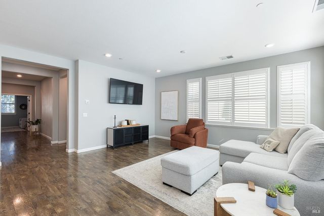 1617 Wildflower Way, Rohnert Park, CA 94928