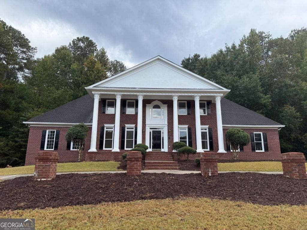 110 Emerald Lake Drive, Fayetteville, GA 30215 — exterior
