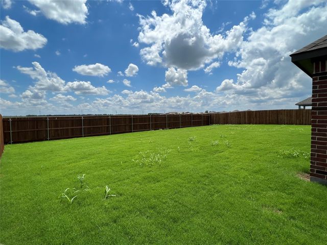 684 Avalon Drive, Waxahachie, TX 75165