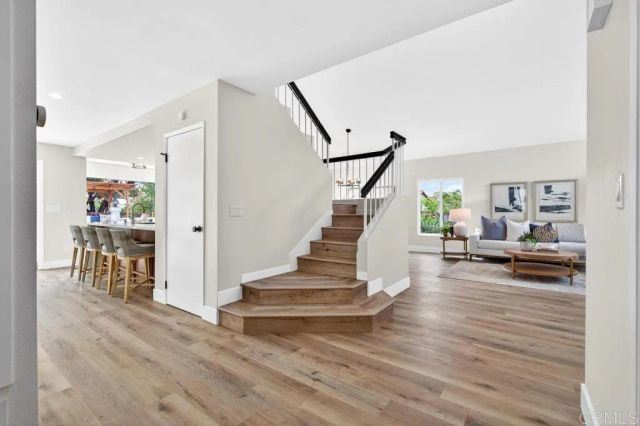 14305 El Vestido Street, San Diego, CA 92129