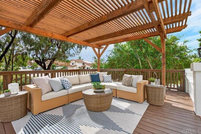 14305 El Vestido Street, San Diego, CA 92129