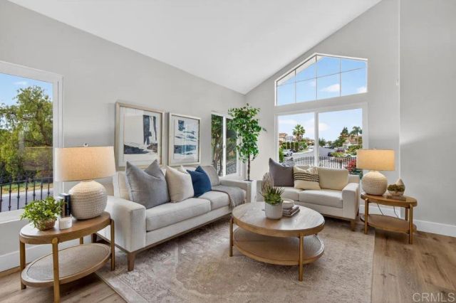 14305 El Vestido Street, San Diego, CA 92129