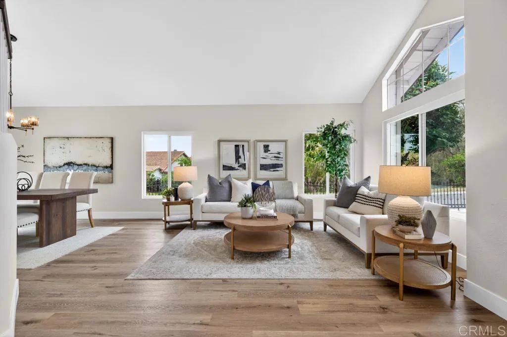 14305 El Vestido Street, San Diego, CA 92129