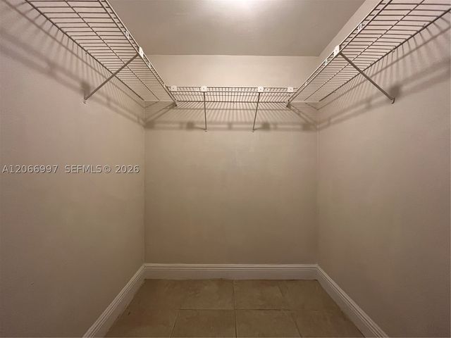 8020 Fairview Dr 107, Tamarac, FL 33321