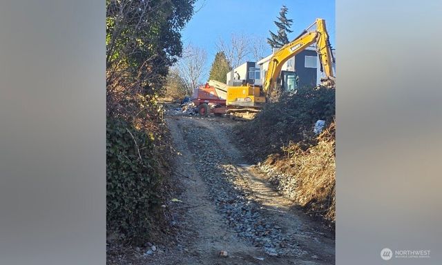 12149 Des Moines Memorial Drive S, Seattle, WA 98168