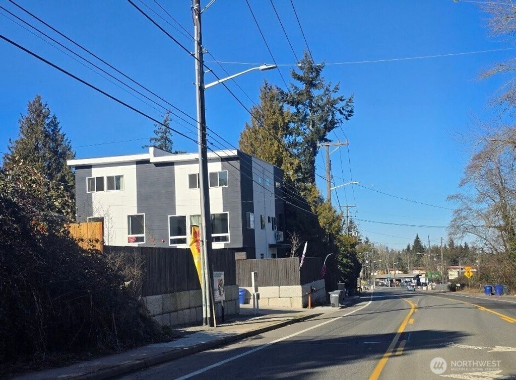 12149 Des Moines Memorial Drive S, Seattle, WA 98168