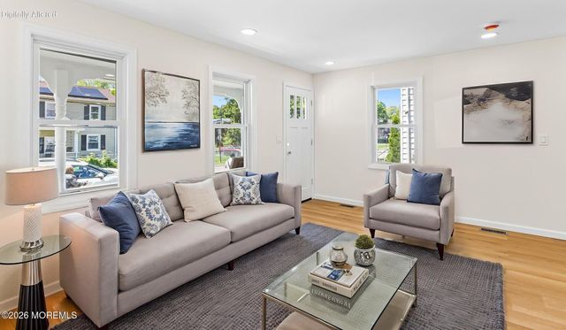 17 Henry Street, Freehold, NJ 07728